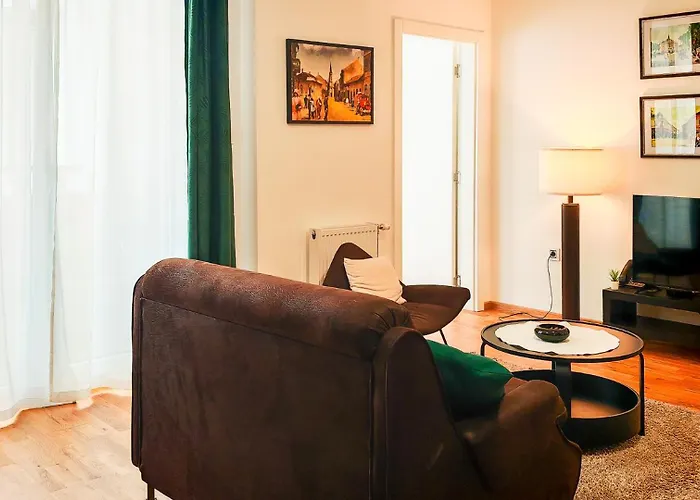 Filinhome Gunduliceva 8 *